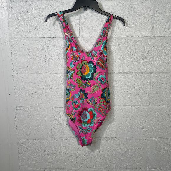 Jessica Simpson Women's Rosies Bushes One-Piece Swimsuit Medium - Picture 2 of 13